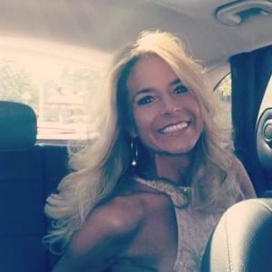 Meet your Posher, Carrie